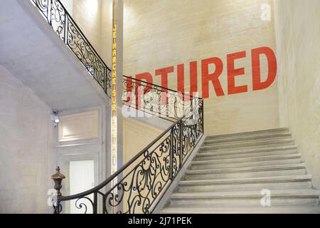 Francia. Vaucluse (84). Avignon.sulle pareti delle residenze che ospitano la collezione d'arte contemporanea sono appese opere di Jean-Michel Basquiat, Sol Lew Foto Stock