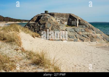 Bunker di cemento in una linea difensiva lunga più di 500 km con 1063 bunker di cemento lungo la costa di Scanian costruito nel WW2 nel 1939-1940. Ora Foto Stock