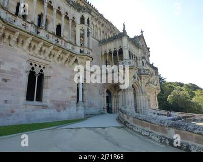 Comillas, comune cantabrico famoso per il suo palazzo e il capriccio di Gaudí. Spagna. Foto Stock