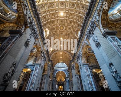 Innenraum, Petersdom, Vatikan, Rom, Lazio, Italien Foto Stock