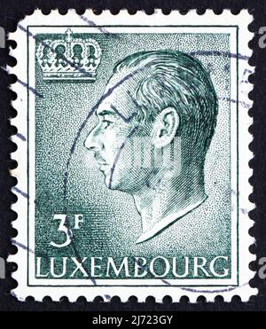 LUSSEMBURGO - CIRCA 1965: Un timbro stampato nel Lussemburgo mostra Jean, Granduca di Lussemburgo, governato dal 1964 al 2000, circa 1965 Foto Stock