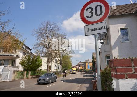 Tempo 30 innerorts Wegen Laermschutz, Bad Kreuznach, Rheinland-Pfalz, Deutschland Foto Stock