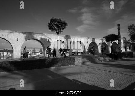 Arch's of Yanahuara in Arequipa Peru B+W. Foto Stock