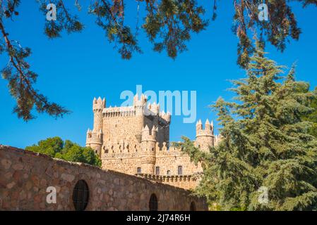 Castello. Guadamur, provincia di Toledo, Castilla La Mancha, in Spagna. Foto Stock