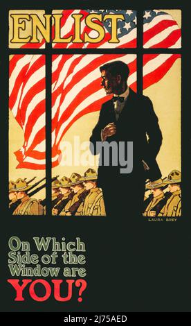 Un manifesto americano di reclutamento dei primi 20th anni della prima guerra mondiale, 1914-1918, che mostra un uomo che guarda fuori finestra contro le truppe che marciavano con la grande bandiera americana. 1917. L'artista è Laura Brey. Foto Stock