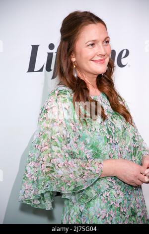 NEW YORK, NEW YORK - MAGGIO 05: Il disegnatore Barrymore partecipa al Power of Women: New York Event di Variety's 2022 presentato da Lifetime al Glasshouse il 05 maggio 2022 a New York City. Foto Stock