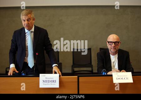 Nella foto il magnifico Rettore dell'Università di Palermo massimo Midiri e Domenico Dolce Foto Stock