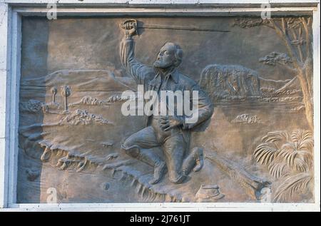 SOLLIEVO DEL MONUMENTO CONMEMORATIVO AL MARISCAL FRANCISCO SOLANO LOPEZ (1826-1870) - 1976. Ubicazione: RETIRO, EL. MADRID. SPAGNA. Foto Stock