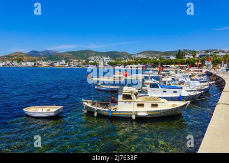 La popolare destinazione turistica e città costiera di Bodrum, Mugla, Turchia, Foto Stock