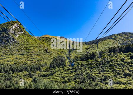 Funivia da Malcesine a Monte Baldo, Malcesine, Lago di Garda, Italia, Europa Foto Stock