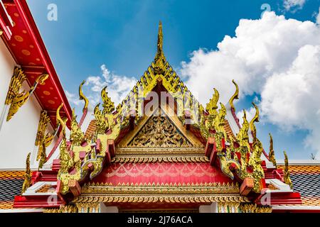 Tempio tetto, tempio complesso Wat Pho, tempio del Buddha reclinato, Bangkok, Thailandia, Asia Foto Stock