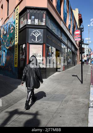 Il punto di riferimento del negozio City Lights Booksellers nel quartiere di North Beach di San Francisco, California. Foto Stock