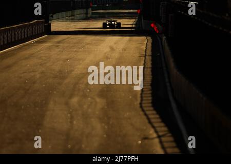 11 PEREZ Sergio (mex), Red Bull Racing RB18, bandiera rossa d'azione durante il Gran Premio di Miami di Formula 1 Crypto.com 2022, 5th round del Campionato Mondiale di Formula uno FIA 2022, sull'autodromo Internazionale di Miami, dal 6 al 8 maggio 2022 a Miami Gardens, Florida, Stati Uniti d'America - Foto Florent Gooden / DPPI Foto Stock