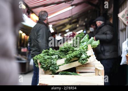 Der bekannte Naschmarkt a Vienna, Österreich, Europa - il famoso mercato verde Naschmarkt a Vienna, Austria, Europa Foto Stock