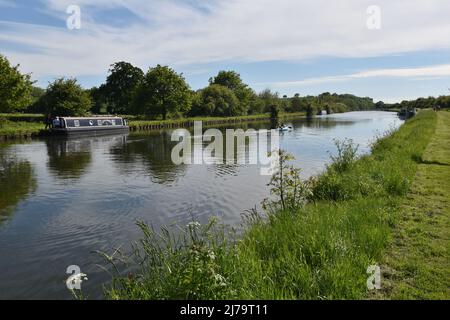 Il Gloucester e Nitidezza Canal vicino Purton, Gloucestershire, England, Regno Unito Foto Stock