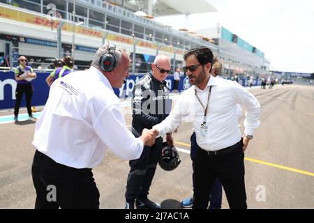 il presidente della FIA Mohammed ben Sulayem sulla griglia di partenza della We Series durante il Gran Premio di Miami di Formula 1 Crypto.com 2022, 5th round del Campionato del mondo di Formula uno 2022 della FIA, sull'autodromo Internazionale di Miami, dal 6 al 8 maggio 2022 a Miami Gardens, Florida, Stati Uniti d'America - Foto: Florent Gooden/DPPI/LiveMedia Foto Stock