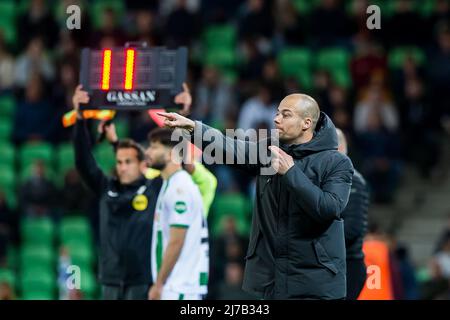 GRONINGEN - (lr) l'allenatore del FC Groningen Danny Buijs durante la partita olandese Eredivie tra il FC Groningen e Sparta Rotterdam allo stadio di Euroborg il 7 maggio 2022 a Groningen, Paesi Bassi. LASKER COR ANP Foto Stock