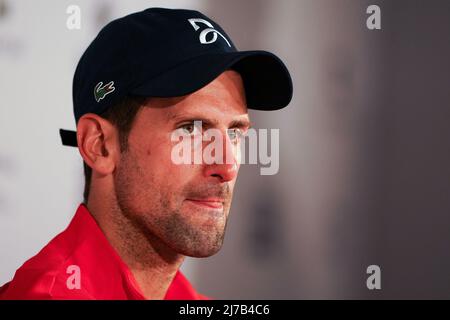 Novak Djokovic ha visto durante una conferenza stampa al Mutua Madrid Open alla Caja Magica di Madrid. (Foto di Atilano Garcia / SOPA Images/Sipa USA) Foto Stock