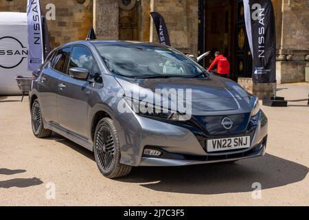 Nissan Leaf - 100% auto elettrica di famiglia in mostra all'evento EV Live che si tiene al Blenheim Palace il 7th maggio 2022 Foto Stock