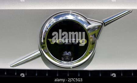Logo del cofano di ricarica Volvo XC40 Foto Stock