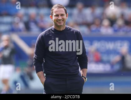 Leicester, Inghilterra, 8th maggio 2022. Frank Lampard, direttore di Everton, si scalda prima della partita della Premier League al King Power Stadium di Leicester. Il credito dovrebbe essere: Darren Staples / Sportimage Foto Stock