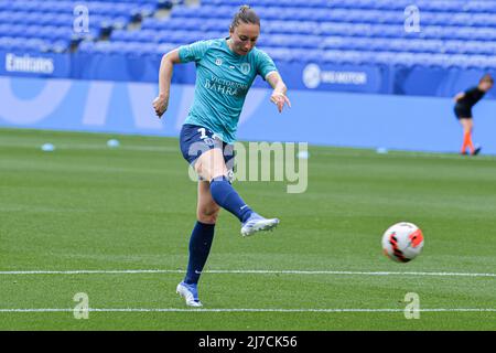 Lione, Francia. 08/05/2022, Gaetane Thiney (17 Paris FC) scatta un colpo durante il riscaldamento prima della partita Arkema del D1 tra Olympique Lyonnais e Paris FC al Groupama Stadium di Lione, Francia. Lyubomir Domozetski/SPP Foto Stock