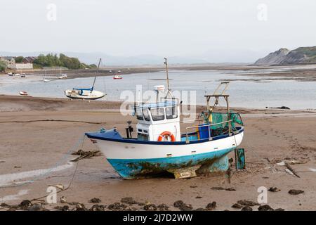 Barche viste dalla Promenade a Walney Island, Barrow in Furness Foto Stock