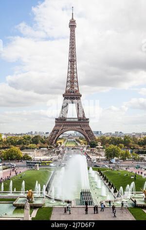 Parigi, Francia - 14 settembre 2011: Vista della Torre Eiffel a Parigi dal Trocadero Foto Stock