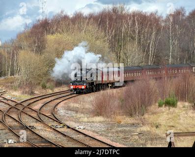 Cumbrian Coast Express, locomotiva a vapore, classe Jubilee, 45690 Leander, LMS, Partenza da Carlisle il 12th marzo 2022 (Railway Touring Company Foto Stock