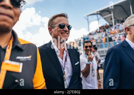 Miami, Florida, 08/05/2022, Tom Garfinkel (USA) Vice Presidente, Presidente e Chief Executive Officer dei Miami Dolphins e dell'Hard Rock Stadium in griglia. 08.05.2022. Formula 1 World Championship, Rd 5, Miami Grand Prix, Miami, Florida, USA, Race Day. Il credito fotografico dovrebbe essere: XPB/Press Association Images. Foto Stock