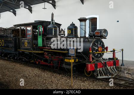 Un impianto locomotiva Baldwin disattivato n. 60 esposto alla stazione ferroviaria di Sao Joao del Rei. Foto Stock