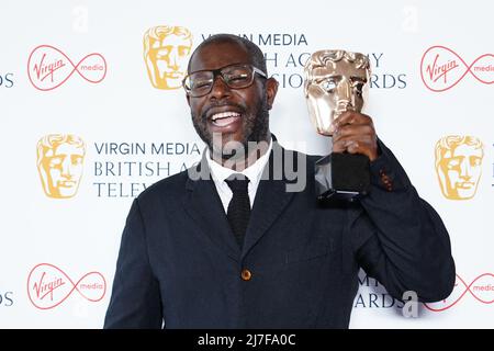 Factual Series Award il vincitore della TV BAFTA Steve McQueen al Virgin BAFTA TV Awards 2022, presso il Royal Festival Hall di Londra. Data foto: Domenica 8 maggio 2022. Foto Stock