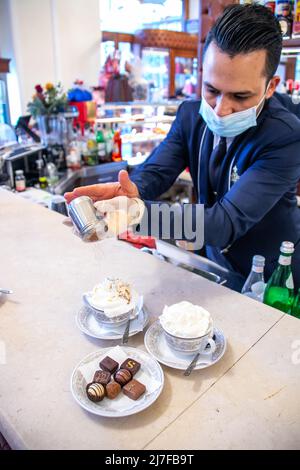 Cioccolata Calda o cioccolata calda, caffè Scudieri Firenze, Firenze, Italia Foto Stock