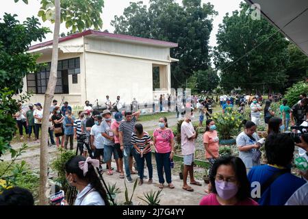 Singapore, Singapore, Singapore. 9th maggio 2022. Scene dal distretto di voto come il senatore MANNY PACQUIAO getta il suo voto nella provincia di Sarangani, Filippine Sud, 9 maggio 2022. (Credit Image: © Maverick Asio/ZUMA Press Wire) Credit: ZUMA Press, Inc./Alamy Live News Foto Stock