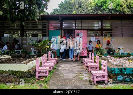 Singapore, Singapore, Singapore. 9th maggio 2022. Scene dal distretto di voto come il senatore MANNY PACQUIAO getta il suo voto nella provincia di Sarangani, Filippine Sud, 9 maggio 2022. (Credit Image: © Maverick Asio/ZUMA Press Wire) Credit: ZUMA Press, Inc./Alamy Live News Foto Stock