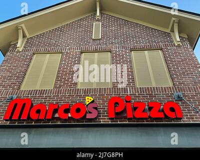 Augusta, GA USA - 04 27 22: Marcos pizza ristorante edificio segno Foto Stock