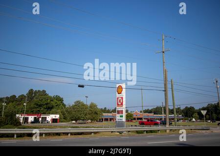 Columbia County, GA USA - 08 20 21: Cartello prezzi gas Circle K Retail Store Foto Stock