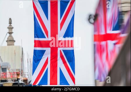 Londra, Regno Unito. 9th maggio 2022. Union Jack in Oxford Street - un'altra parte delle celebrazioni in via di sviluppo per il Giubileo del platino. Credit: Guy Bell/Alamy Live News Foto Stock
