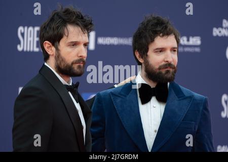 Roma, Italia, 3 maggio 2022 - Fabio e Damiano D'Innocenzo partecipa al tappeto rosso al premio 'David di Donatello' 2022. Credits: Luigi de Pompeis/Alamy Live News Foto Stock