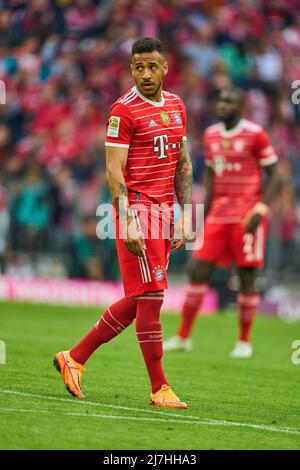 Monaco di Baviera, Germania, 08/05/2022, Corentin TOLISSO, FCB 24 nella partita FC BAYERN München - VFB STUTTGART 2-2 1.German Football League il mai 08, 2022 a Monaco di Baviera, Germania. Stagione 2021/2022, partita giorno 33, 1.Bundesliga, Muenchen, 33.Spieltag. FCB, © Peter Schatz / Alamy Live News - LE NORMATIVE DFL VIETANO L'USO DI FOTOGRAFIE come SEQUENZE DI IMMAGINI e/o QUASI-VIDEO - Foto Stock