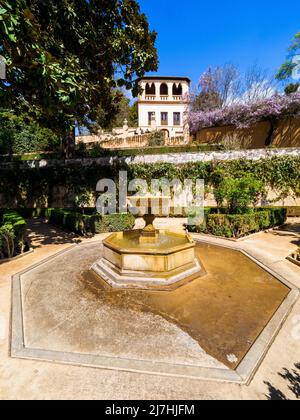 Fontana nel Generalife - complesso dell'Alhambra - Granada, Spagna Foto Stock