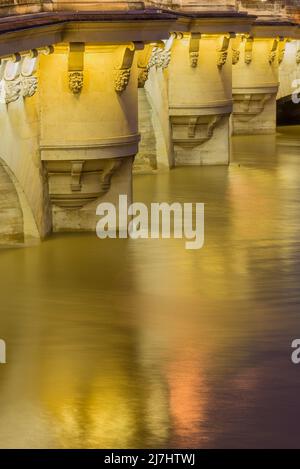 La Senna inondò la notte. Foto Stock