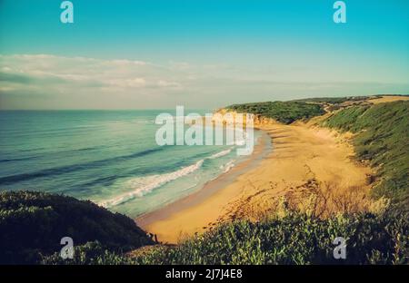 Panoramica di Bells Beach, Torquay, Surf Coast, Great Ocean Road, Victoria, Australia, sede del concorso annuale di surf RIP Curl Pro Foto Stock