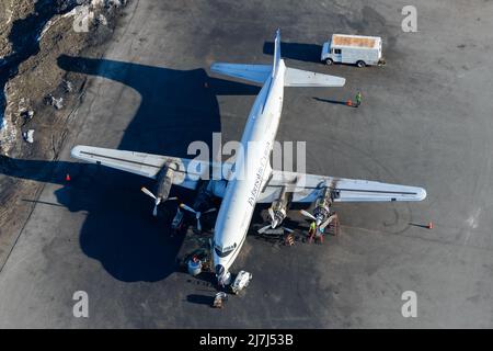 Velivolo Liftmaster Everts Air Cargo C-188A. Aereo DC-6 (versione DC-6A) di Everts Air Cargo. Foto Stock