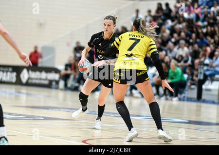 Nadia Offendal di Parigi 92 durante il campionato femminile francese, Ligue Butagaz Energie Handball match tra Parigi 92 e Handball Plan de Cuques il 8 maggio 2022 al Palais des Sports Robert Charpentier di Issy-les-Moulineaux, Francia - Foto Victor Joly / DPPI Foto Stock