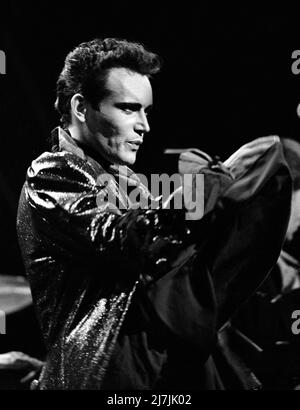 Adam ANT esibirsi su Solid Gold nel 1983 credito: Ron Wolfson / MediaPunch Foto Stock