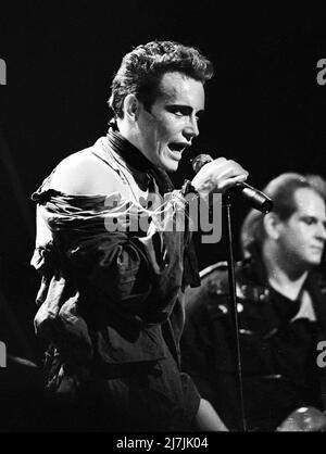 Adam ANT esibirsi su Solid Gold nel 1983 credito: Ron Wolfson / MediaPunch Foto Stock