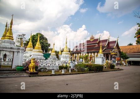 Wat Chedi Sao Lang a Lampang, Thailandia Foto Stock