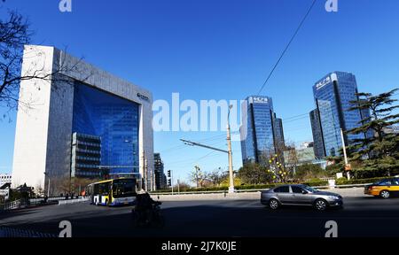 L'edificio New Beijing Poly Plaza sulla North Chaoyangmen St a Pechino, Cina. Foto Stock