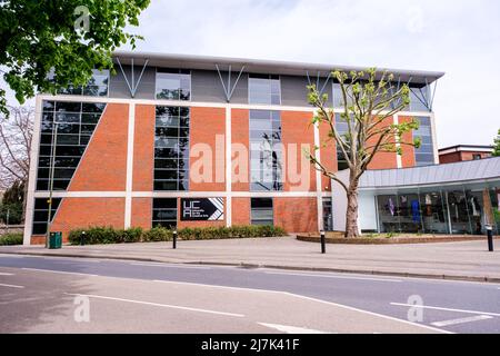 Epsom Surrey, Londra, 09 2022 maggio, University for the Creative Arts Building Exterior Epsom Foto Stock